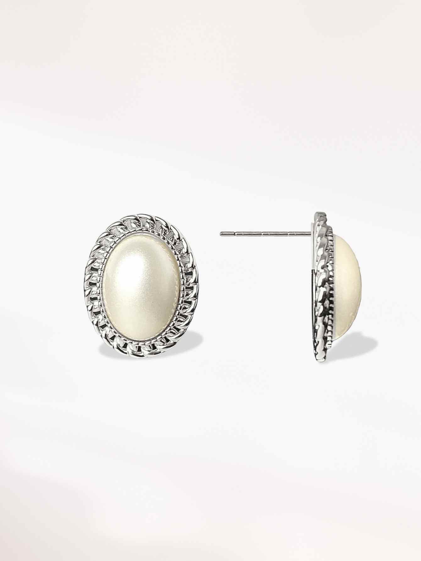 Shell Pearl Earrings