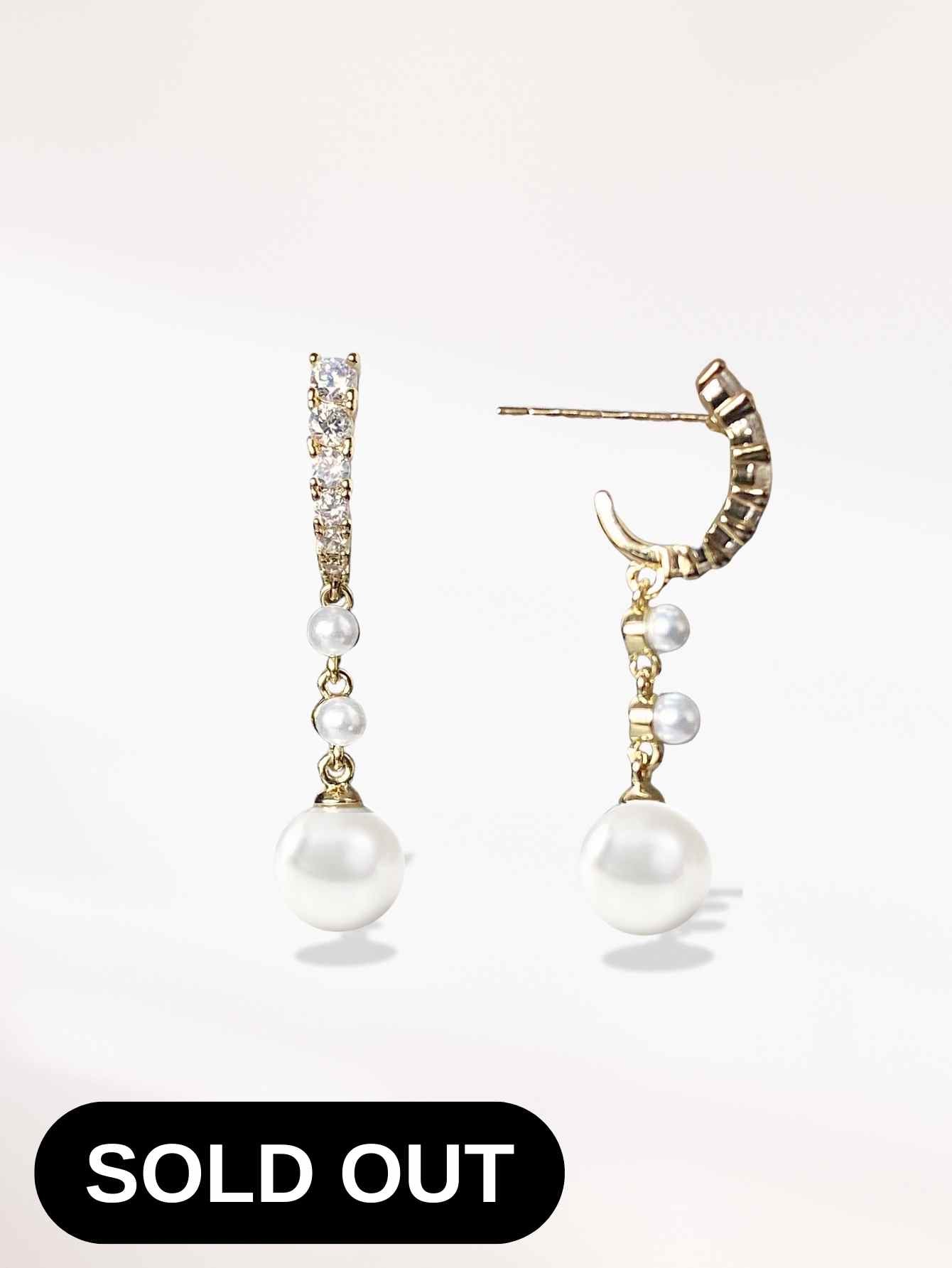 Shell Pearl Hoop Earrings