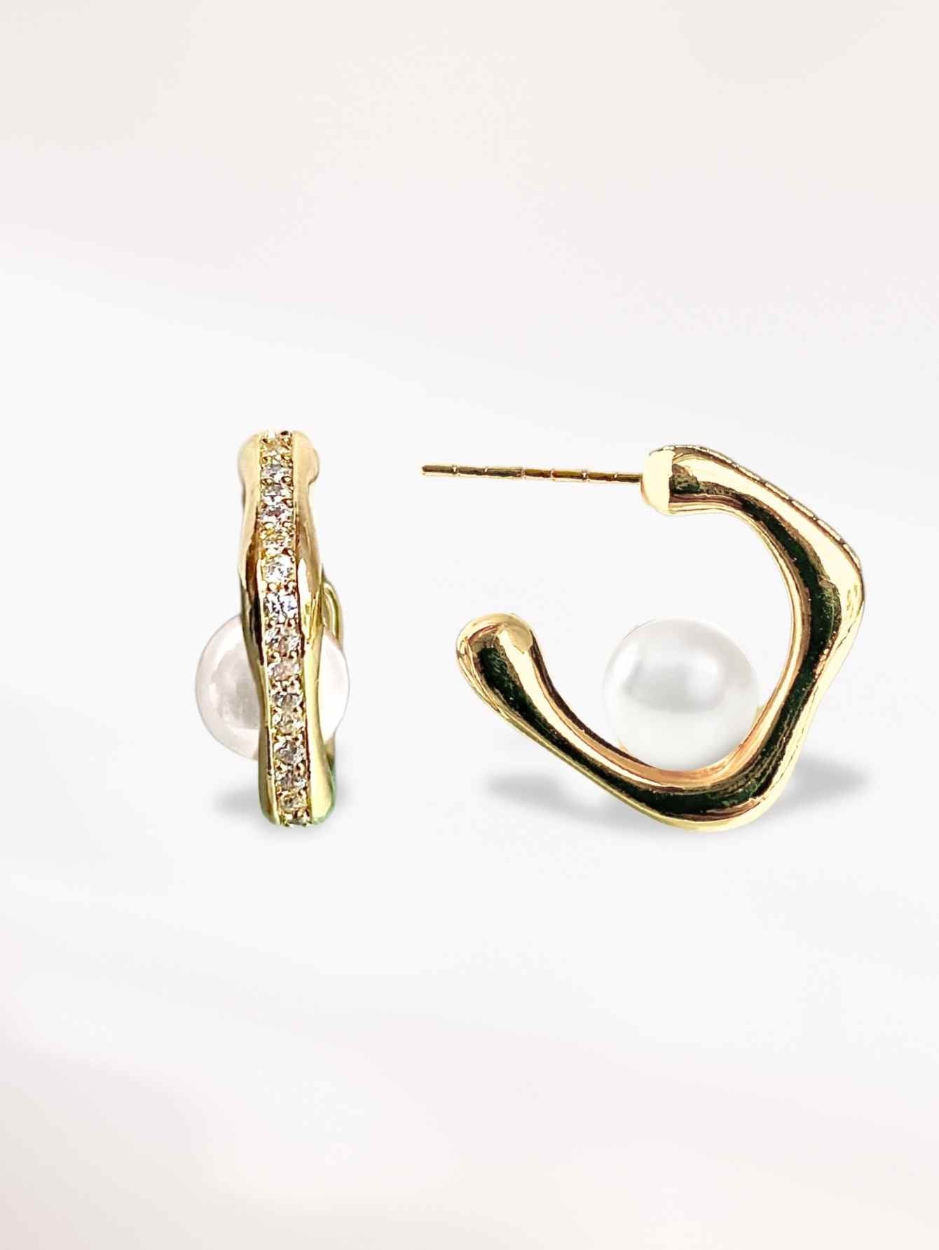 Shell Pearl Hoop Earrings