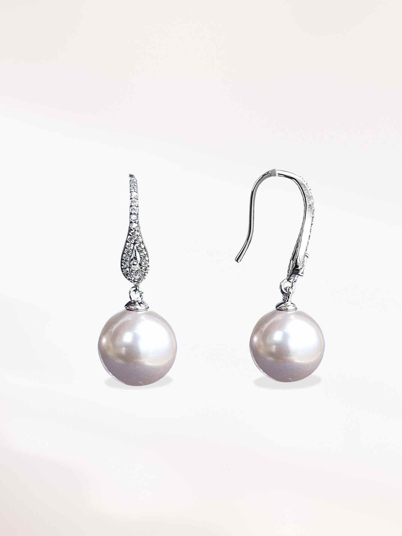 Shell Pearl Earrings